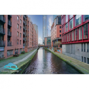 Spacious City Centre Apartment